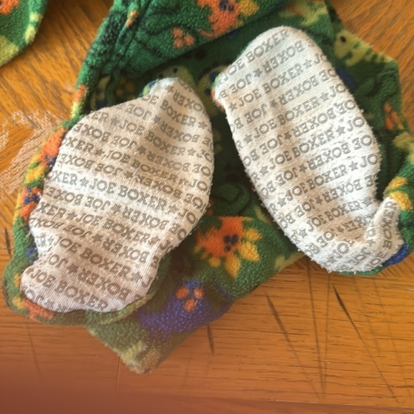 Preowned one piece pajamas - Picture 8 of 8